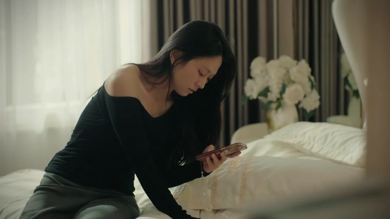 Minh và Thương lo lắng cho cô Giang trong Bước chân vào đời tập 28