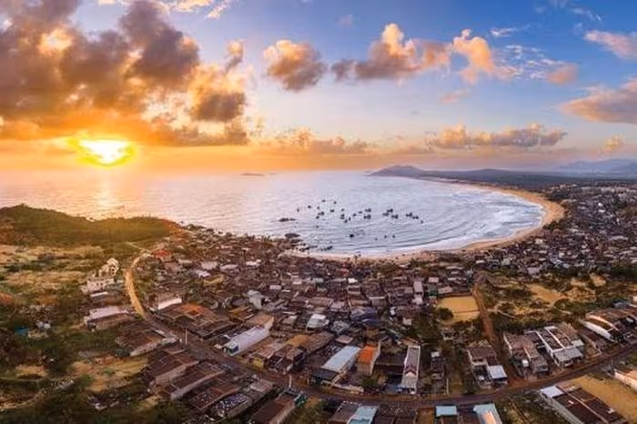 Hồi sinh sau sóng dữ
