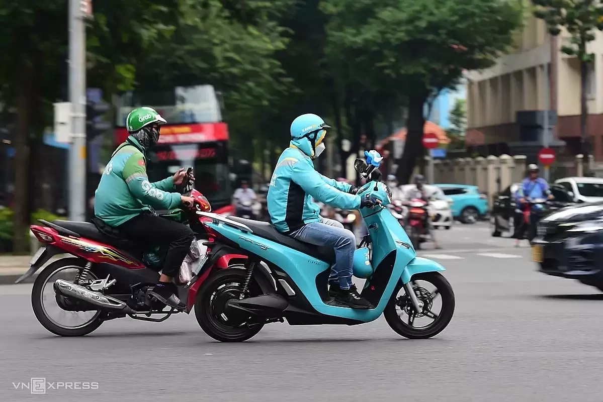 Việc chuyển đổi sang xe điện được kỳ vọng sẽ cải thiện chất lượng không khí đô thị. Ảnh: Thanh Tùng