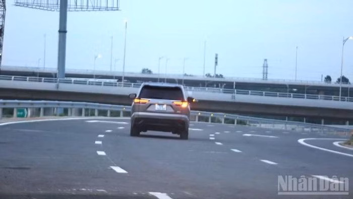 Sự kiện mở nút giao Long Thành kỳ vọng sẽ giảm tải đáng kể áp lực giao thông cho Quốc lộ 51 hiện hữu.