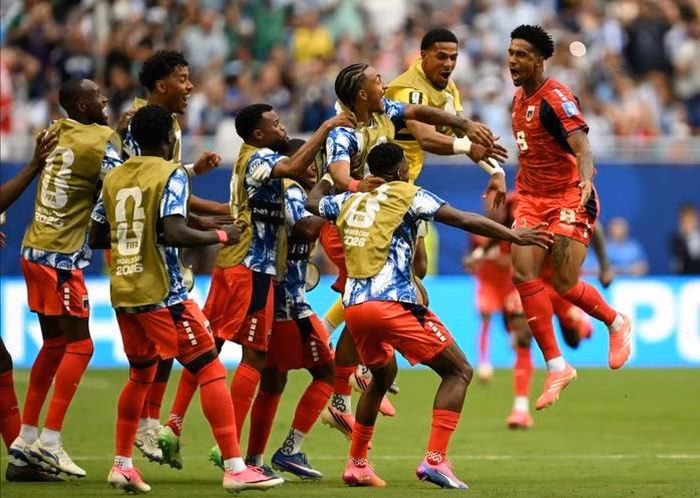 Cape Verde cản bước “gã khổng lồ” Uruguay. (Ảnh: FIFA)