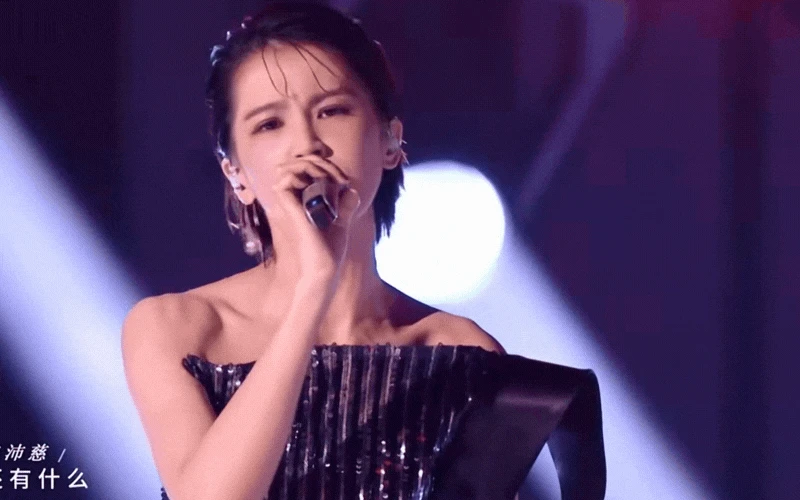 Từ khóa liên quan đến Trang Pháp leo Top 1 Hot Search Weibo